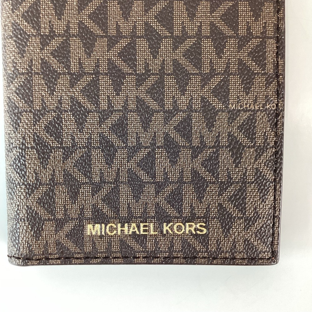 NWT Michael Kors Signature Monogram Brown Leather Jet Set Passport Wallet - Picture 6 of 9